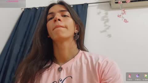 Snapshot of nati_sm chatting on 10/15/25, 06:35 Nati online show from 10/15/25, 06:35