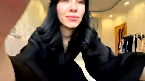 Snapshot of natishalowder chatting on 06/04/26, 02:12 Megan online show from 06/04/26, 02:12