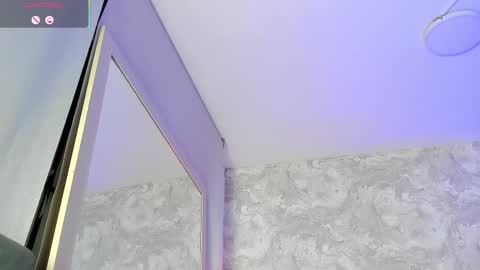 Snapshot of natt_collins chatting on 04/20/26, 03:09 Natalia online show from 04/20/26, 03:09