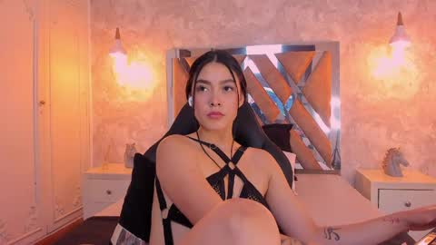 Snapshot of natt_collins chatting on 04/30/26, 12:28 Natalia online show from 04/30/26, 12:28