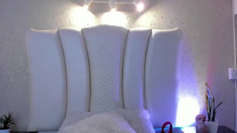 Snapshot of natt_collins chatting on 05/02/26, 06:13 Natalia online show from 05/02/26, 06:13