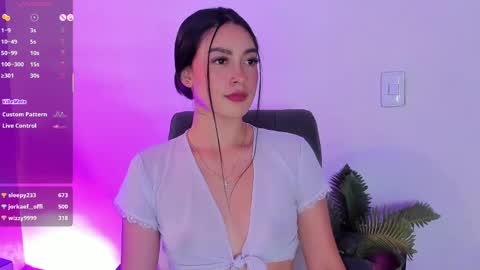 Snapshot of natt_collins chatting on 05/16/26, 10:36 Natalia online show from 05/16/26, 10:36