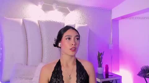 Snapshot of natt_collins chatting on 07/23/26, 02:09 Natalia online show from 07/23/26, 02:09
