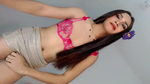 Snapshot of nattayah chatting on 05/19/26, 04:08 Nathalie smith online show from 05/19/26, 04:08