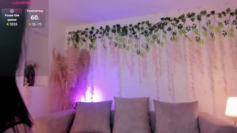 natti_london online show from 11/29/25, 06:16