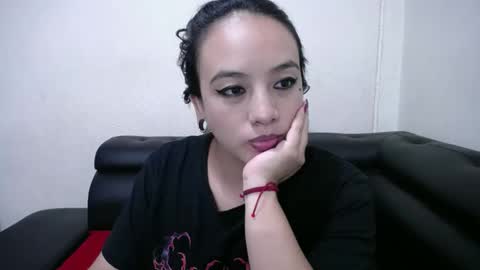 Snapshot of nattyhott1 chatting on 03/12/25, 05:24 Natty online show from 03/12/25, 05:24