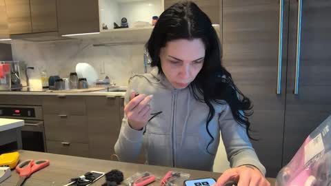 NATTY FIERROS online show from 01/04/25, 09:31