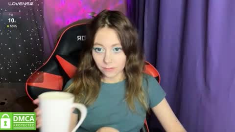 natural_babe666 online show from 09/17/25, 10:00