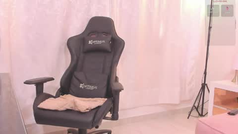 Sophia online show from 05/31/26, 01:51