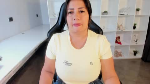 Jazmin Bigboobs online show from 06/06/26, 07:51