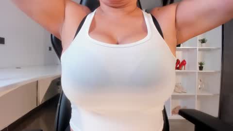 Jazmin Bigboobs online show from 07/18/26, 11:41