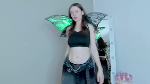 Snapshot of natural_meri_ chatting on 12/03/25, 06:54 Meri online show from 12/03/25, 06:54