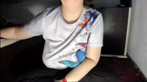 Snapshot of naturaltessa chatting on 10/29/25, 04:53 naturaltessa online show from 10/29/25, 04:53