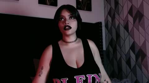 Gwen  online show from 10/22/25, 07:13