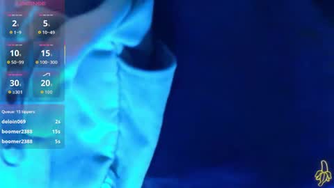 Gwen  online show from 05/17/26, 07:43