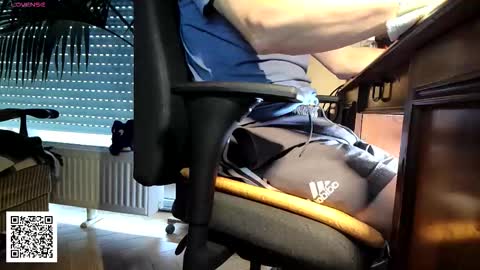 Nature online show from 10/24/25, 08:11