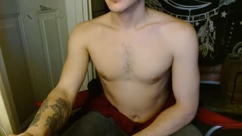 Snapshot of naturesbest951 chatting on 03/11/25, 01:12 NATURESBEST online show from 03/11/25, 01:12