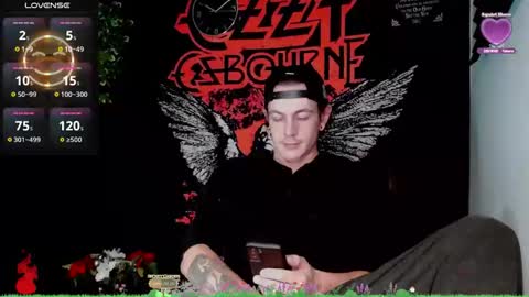 Snapshot of naturesbest951 chatting on 11/12/25, 03:12 NATURESBEST online show from 11/12/25, 03:12