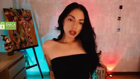 Snapshot of natval_ chatting on 12/21/25, 07:04 Natalia Valeria online show from 12/21/25, 07:04