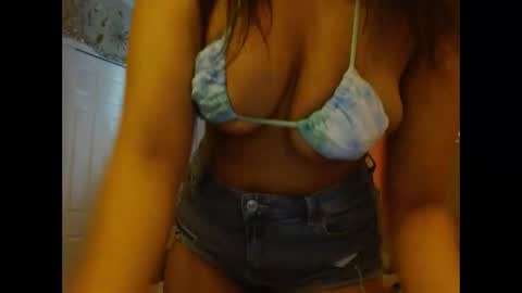 Snapshot of natxurall chatting on 11/07/25, 09:26 Amara rose online show from 11/07/25, 09:26