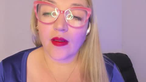 Snapshot of naty__mature_ chatting on 11/12/25, 05:46 Nataly online show from 11/12/25, 05:46