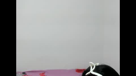 Snapshot of naty_lan chatting on 10/18/25, 02:07 naty_lan online show from 10/18/25, 02:07