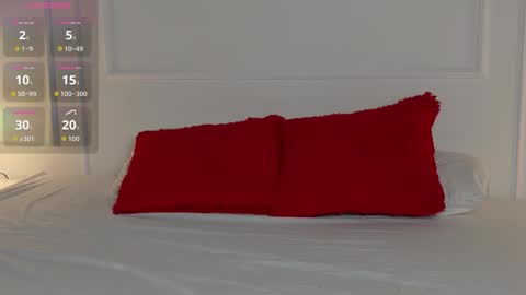 Snapshot of naty_model25 chatting on 11/17/25, 11:10 naty_model25 online show from 11/17/25, 11:10