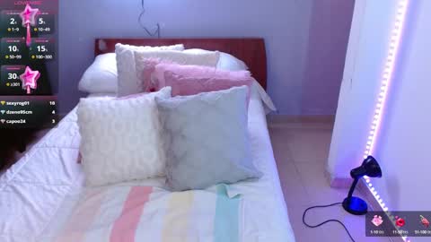 Natalia online show from 02/20/25, 04:07