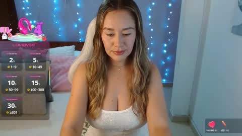 Snapshot of naty_sweet21 chatting on 09/20/25, 12:00 Natalia online show from 09/20/25, 12:00