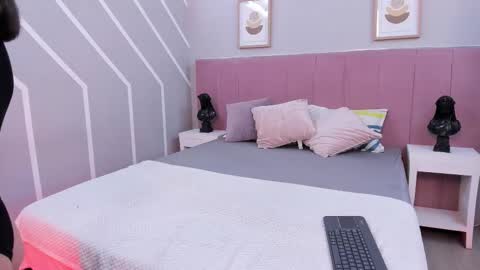 Snapshot of natybliss chatting on 03/17/26, 05:00 natybliss online show from 03/17/26, 05:00