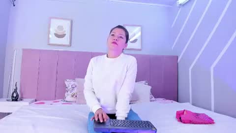 natybliss online show from 06/18/26, 05:19