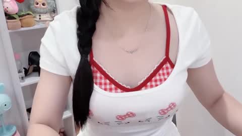 Snapshot of natycutiegirl chatting on 06/09/26, 02:34 Kiki online show from 06/09/26, 02:34