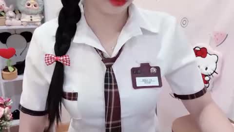 Kiki online show from 07/17/26, 02:18