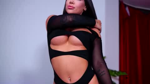 Naty online show from 09/23/25, 07:44