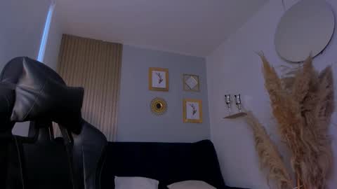 Naty Ferrer online show from 10/04/25, 10:57