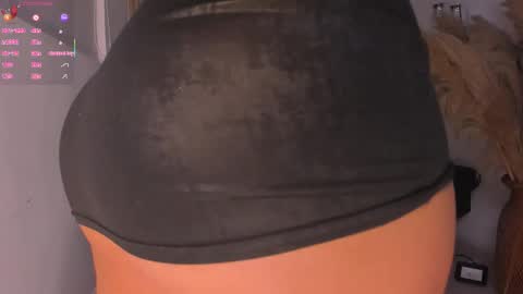 Naty Ferrer online show from 12/18/25, 12:17