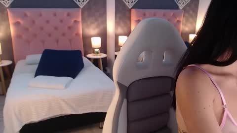 natyluv online show from 09/22/25, 12:51