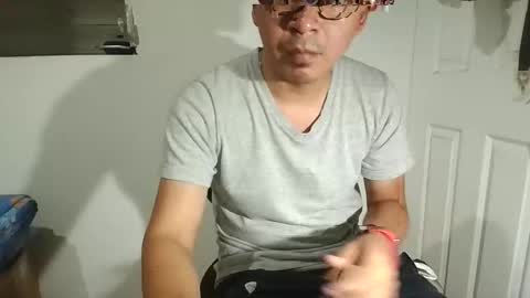 Snapshot of natzu89 chatting on 10/15/25, 04:01 Natzu89 online show from 10/15/25, 04:01