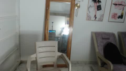 Stella Mcqueen online show from 07/23/26, 10:24