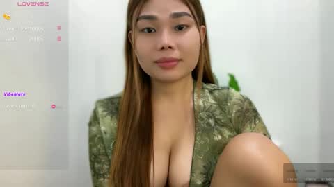 Snapshot of natzumiee_ chatting on 02/18/26, 07:15 Shuvee Keiko Half Japanese Half Pinay online show from 02/18/26, 07:15