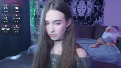 Nikki online show from 09/25/25, 04:38