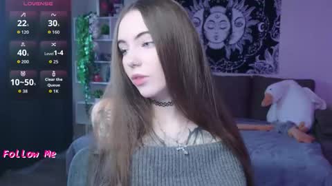 Nikki online show from 10/13/25, 05:07