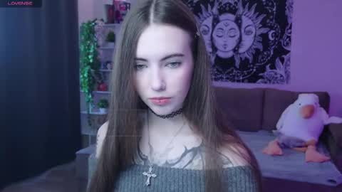 Nikki online show from 10/28/25, 03:21