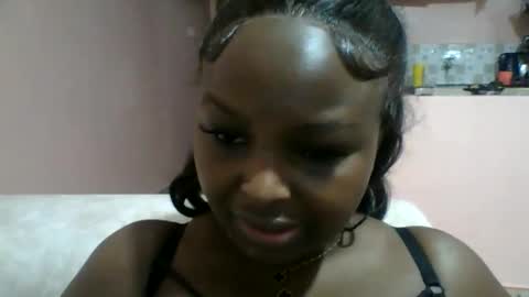 naughti_garlie online show from 06/08/26, 07:03