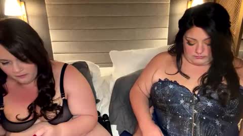 Snapshot of naughtiestnorah chatting on 10/25/25, 05:04 Norah online show from 10/25/25, 05:04