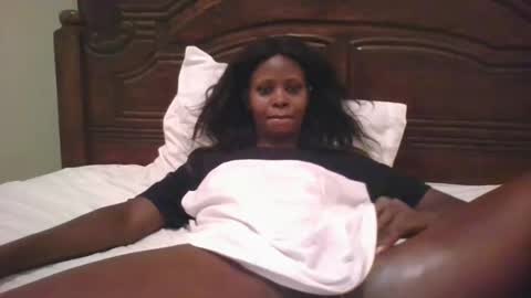 alisha online show from 10/17/25, 04:20