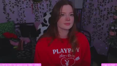 Snapshot of naughty_bella99 chatting on 07/12/26, 09:39 bella online show from 07/12/26, 09:39