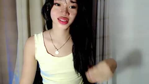 Snapshot of naughty_cutiepie chatting on 03/28/26, 03:06 itsyourgirl kiara online show from 03/28/26, 03:06