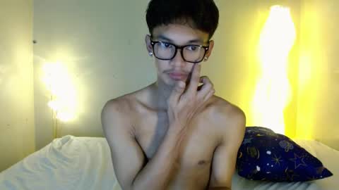 Snapshot of naughty_cy chatting on 08/05/26, 10:29 itzme cyril online show from 08/05/26, 10:29