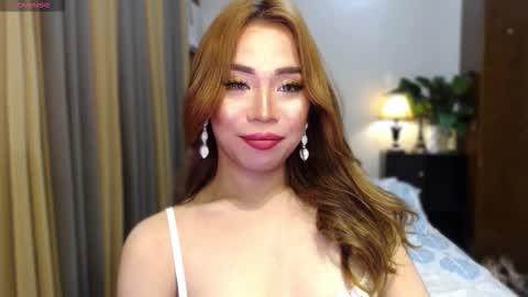 Snapshot of naughty_dreamerxxx chatting on 09/18/25, 08:44 Queen Jess online show from 09/18/25, 08:44